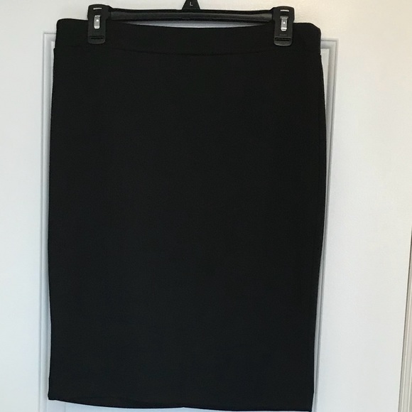 Elle Skirt - Picture 1 of 4